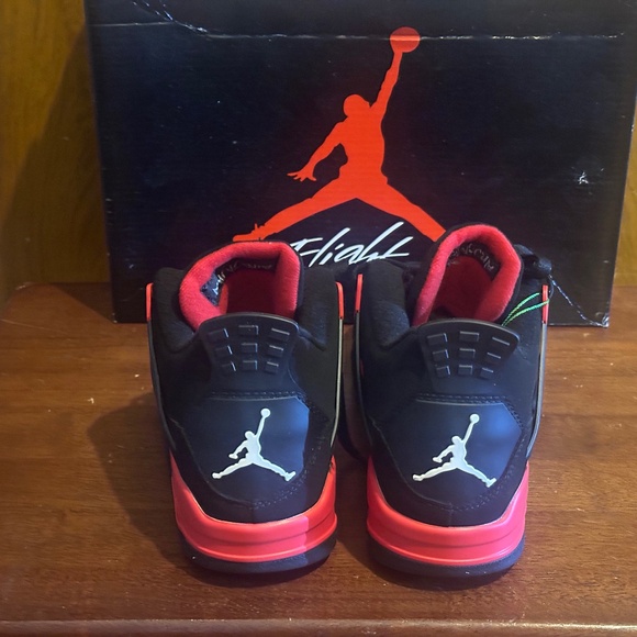 Air Jordan IV RETRO - Picture 3 of 10